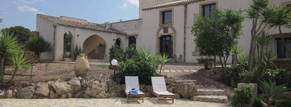 Casale Alma Bed & Breakfast Marsala Bagian luar foto