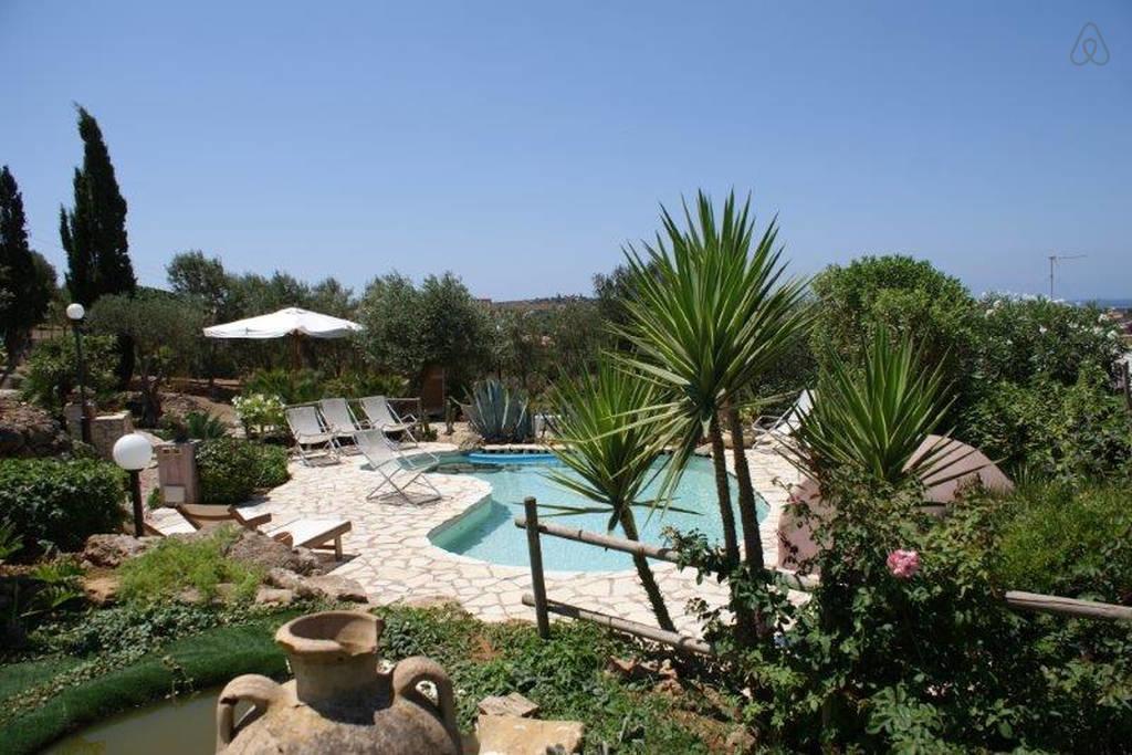 Casale Alma Bed & Breakfast Marsala Bagian luar foto