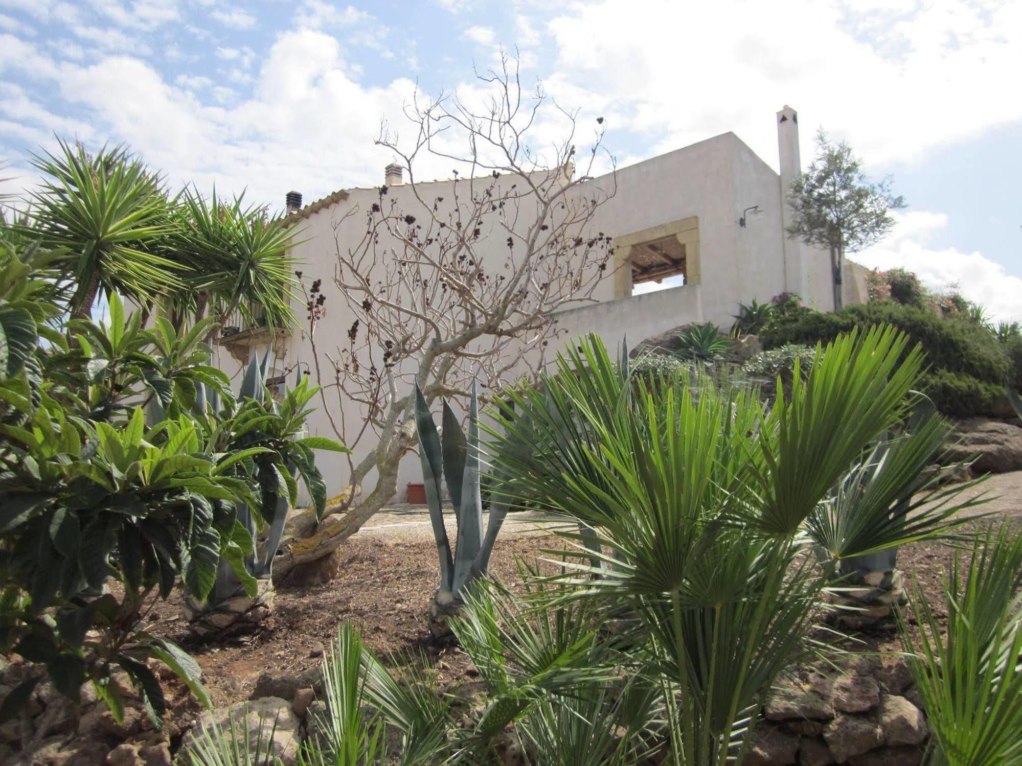 Casale Alma Bed & Breakfast Marsala Bagian luar foto